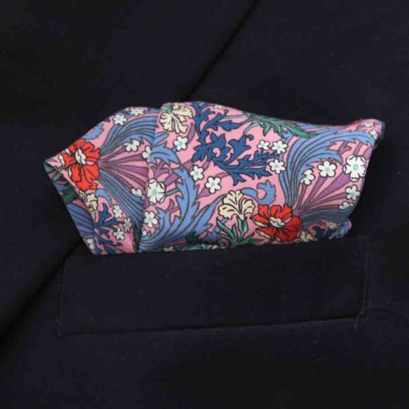 Hand Stitched Belgravia Silk Satin Fabric Pocket Square Bronwyn Floral Pattern - Picture 5 of 6